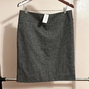 New Banana Republic Pencil Skirt. Size 14